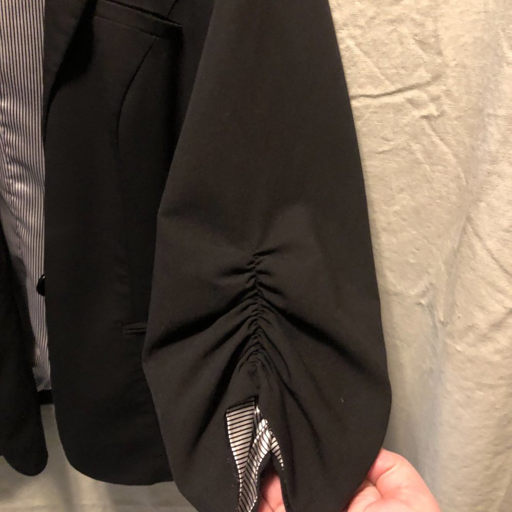 Torrid Ruched-Sleeve Blazer - Picture 4 of 5